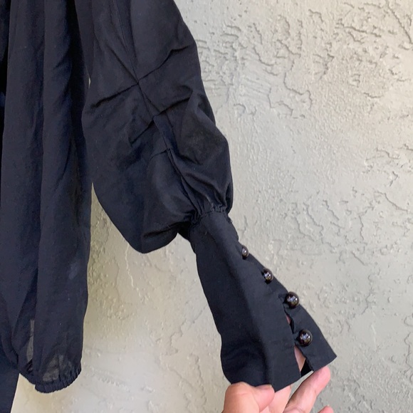 🌸🌸 3/$20 Romeo & Juliet Couture blouse - Picture 4 of 12